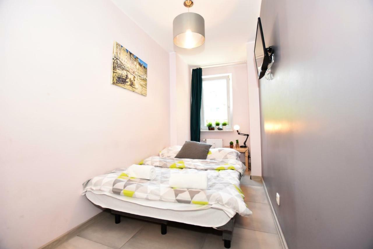 City Central Hostel Laciarska Wroclaw Dış mekan fotoğraf