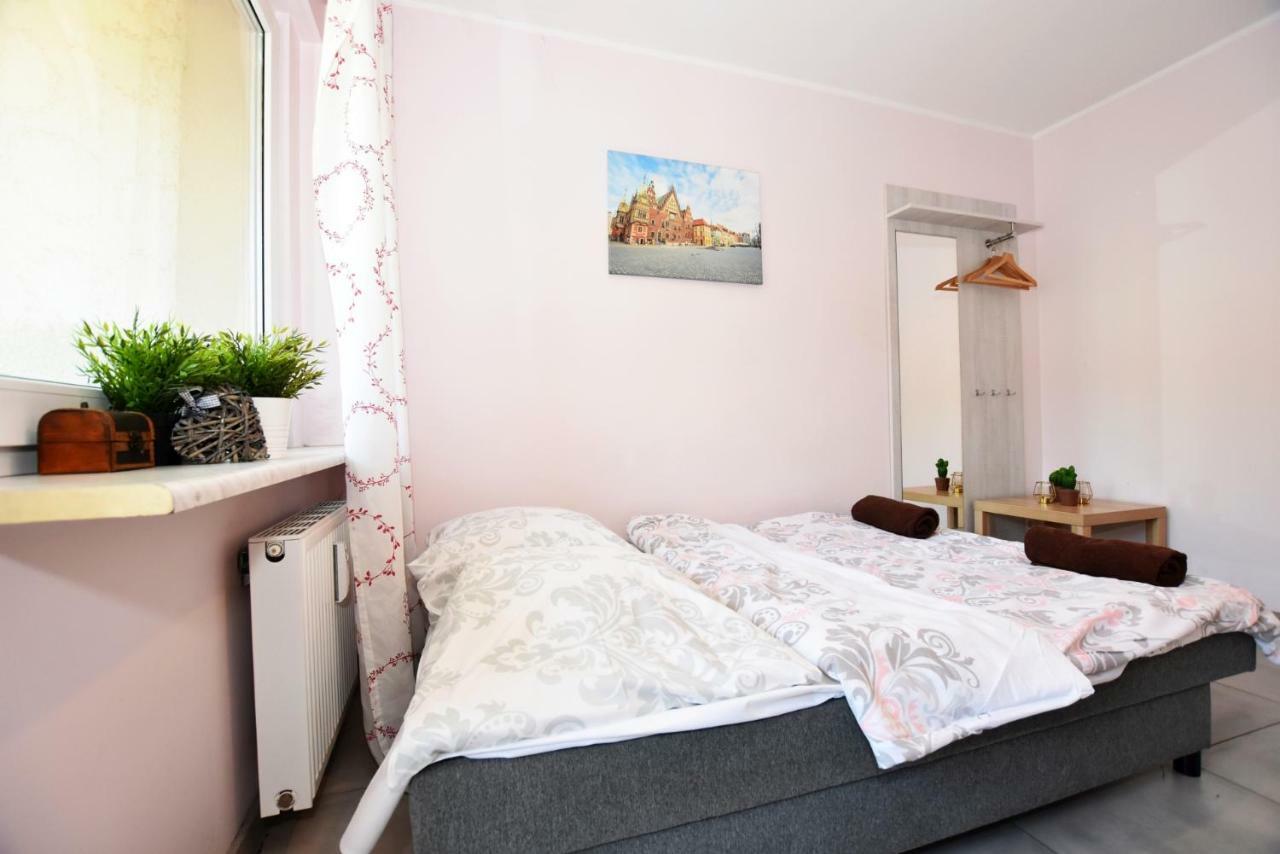 City Central Hostel Laciarska Wroclaw Dış mekan fotoğraf